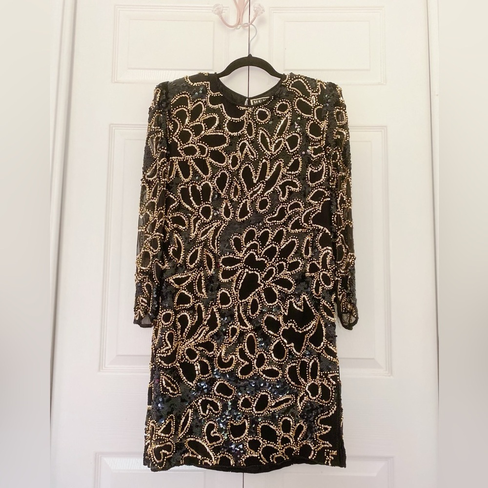 VINTAGE SHO MAX ORIGINALS | 100% Silk Black/Gold Sequins Dress.